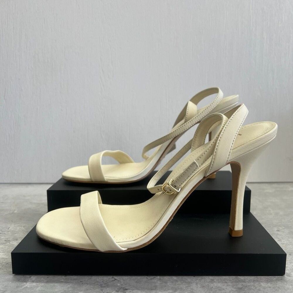 Larroudé Open Toe Ivory Ankle Strap Stiletto High Heel Sandals Womens Size 8